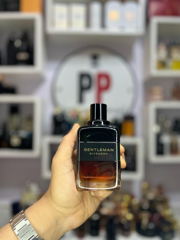 Gentleman Givenchy – Image 2